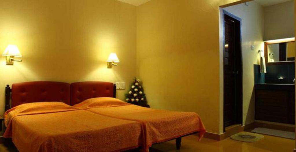 Bth Sarovaram Kochi Esterno foto