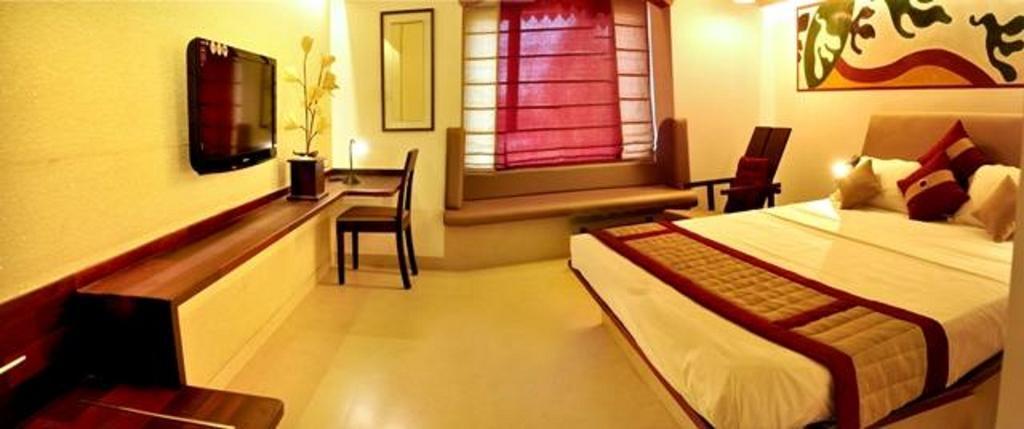 Bth Sarovaram Kochi Esterno foto
