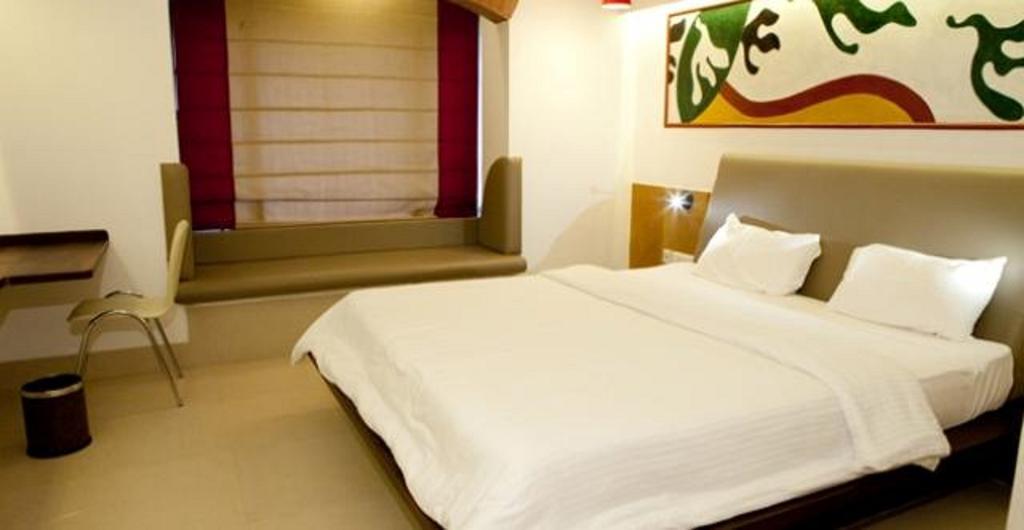Bth Sarovaram Kochi Esterno foto