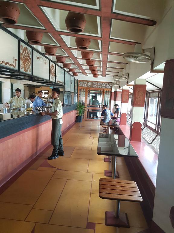 Bth Sarovaram Kochi Esterno foto